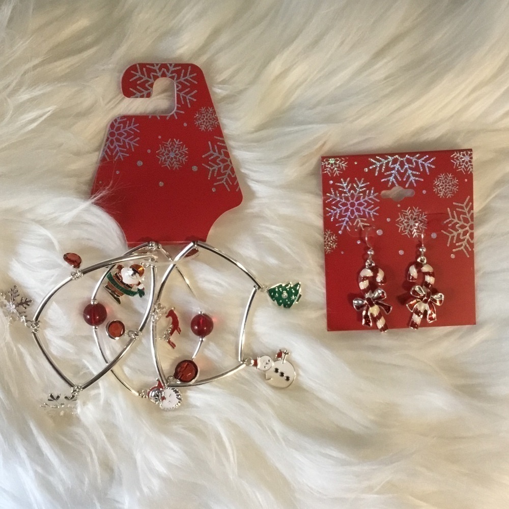 CANDY Cane drop earrings & Red Bead & Christmas charm stretch bracelet